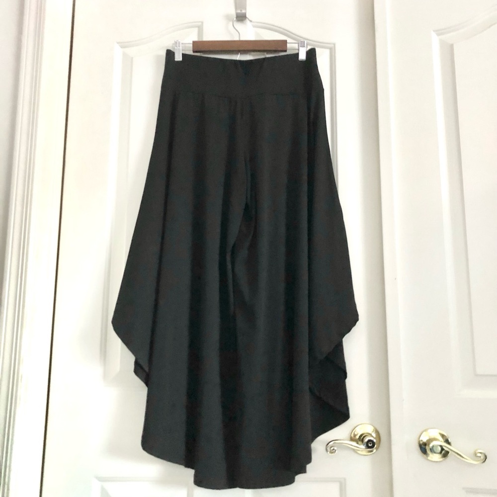 NWOT SHEIN CURVE Black High-Low Asymmetric Cascade Wide-Leg Pants OXL